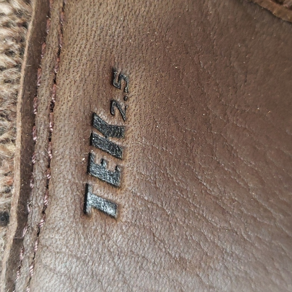 LL BEAN East Point Leather Chelsea Ankle Boots Waterproof TEK2.5 Brown Size 9. - Picture 8 of 14